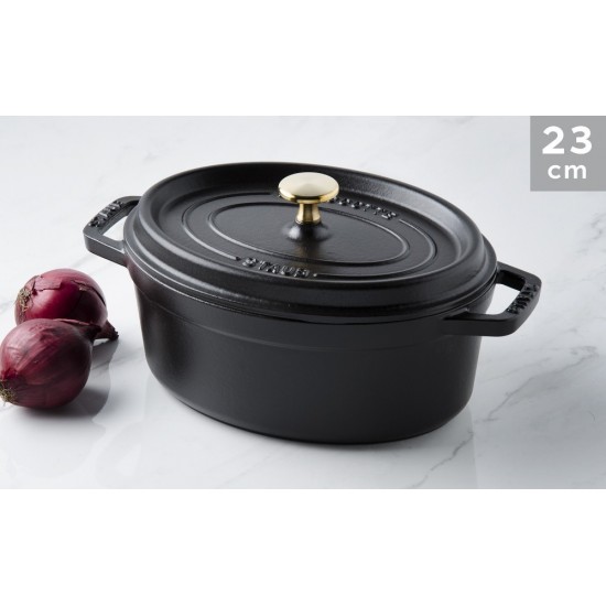 Staub öntöttvas edény | fekete | ovális | 23 cm | 2,35l