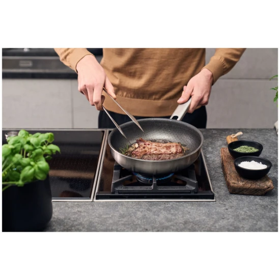 ZWILLING Joy Plus | serpenyő 20 cm | 18/10 rozsdamentes acél | kerek