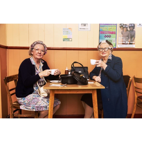 Staub La Cocotte | Cocotte öntöttvas főzőedény T alakú fogantyúval 28 cm | fekete | kerek | öntöttvas