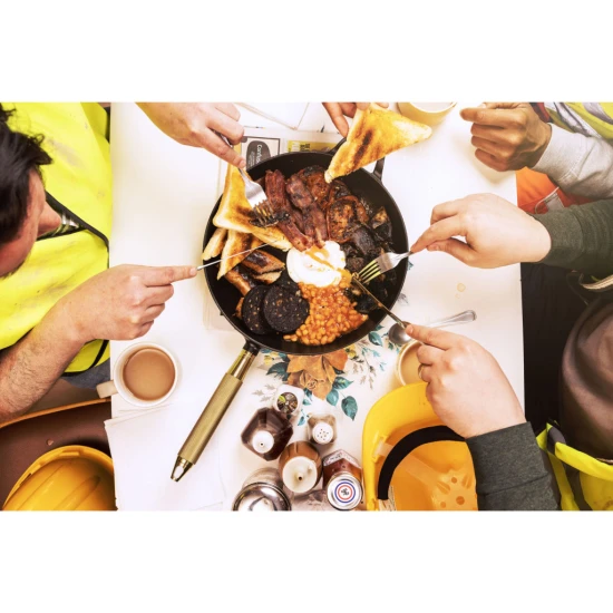 Staub Pans | serpenyő T fogantyúval 28 cm | öntöttvas | fekete | kerek