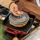 Staub öntöttvas kerek grillserpenyő szürke 26 cm