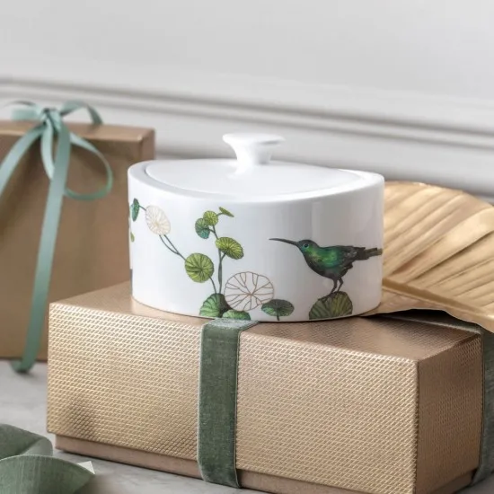 Avarua Gifts porcelán bonbonier 16x13x10cm Avarua Gifts porcelán bonbonier 16x13x10cm