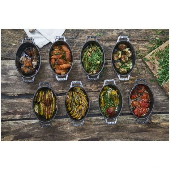 Staub La Cocotte | Mini Cocotte öntöttvas főzőedény 11 cm | fekete | ovális | öntöttvas