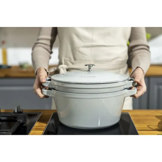 STAUB öntöttvas egymásba rakható készlet fehér 2 darabos STAUB öntöttvas egymásba rakható készlet fehér 2 darabos
