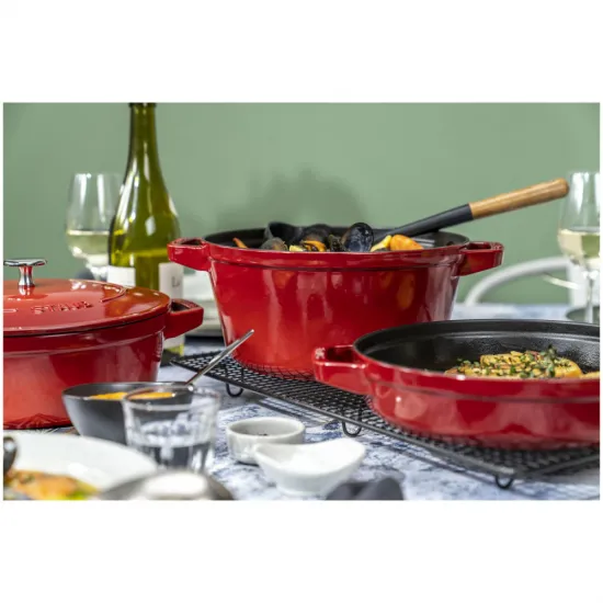 STAUB öntöttvas egymásba rakható készlet piros 3 darabos STAUB öntöttvas egymásba rakható készlet piros 3 darabos