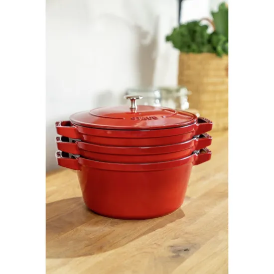 STAUB öntöttvas egymásba rakható készlet piros 3 darabos STAUB öntöttvas egymásba rakható készlet piros 3 darabos