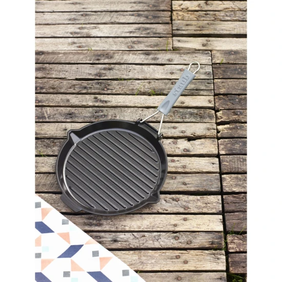 Staub Grillserpenyők | grillserpenyő kiöntőcsőrrel 28 cm | kerek | öntöttvas | fekete