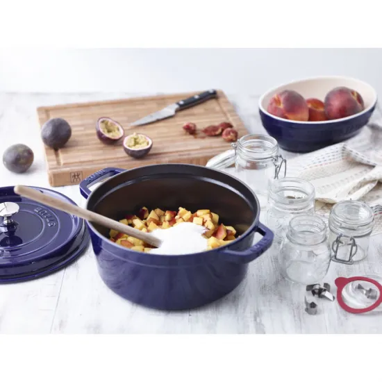 Staub öntöttvas edény| sötétkék | kerek 26 cm | 5,25l Staub öntöttvas edény| sötétkék | kerek 26 cm | 5,25l