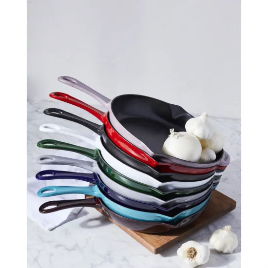 Staub öntöttvas serpenyő| fekete | kerek | 26 cm Staub öntöttvas serpenyő| fekete | kerek | 26 cm