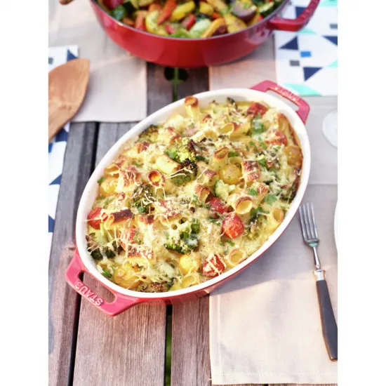 Staub kerámia sütőtál 30x21 cm ovális meggypiros Staub kerámia sütőtál 30x21 cm ovális meggypiros