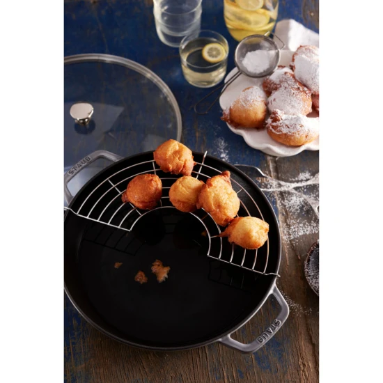 Staub Specialties | Wok üvegfedővel 30 cm | kerek | öntöttvas | grafitszürke