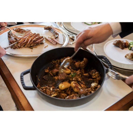 Staub Pans | serpenyő két fogantyúval 26 cm | öntöttvas | fekete | kerek