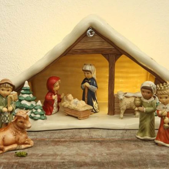 Nativity Stable with Snow gyerekágy kerámia  24 cm