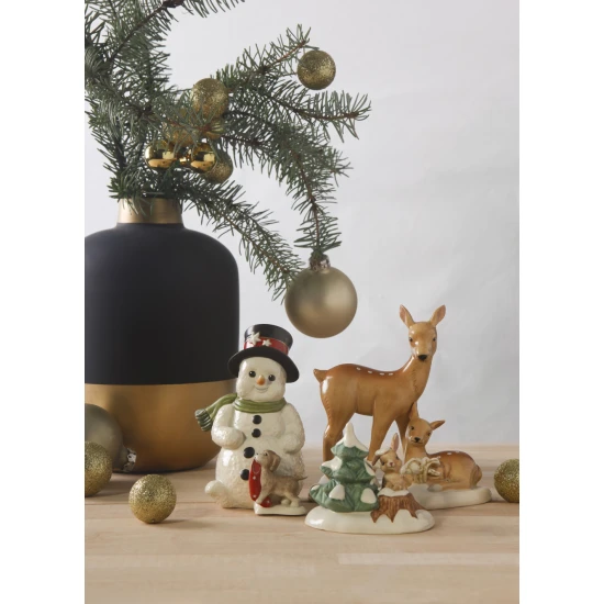 Figurine Deer in the Snow 14 cm