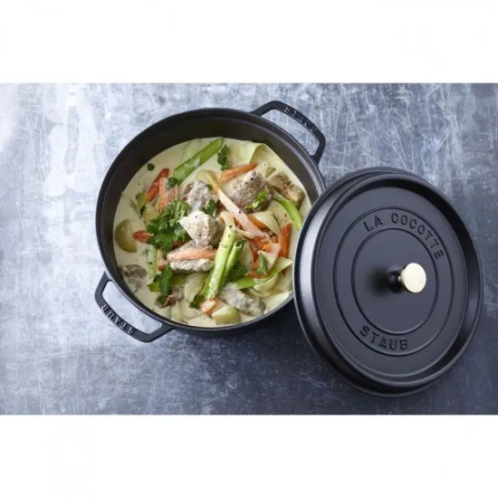 Staub öntöttvas kerek edény fekete 6,7 l 28 cm